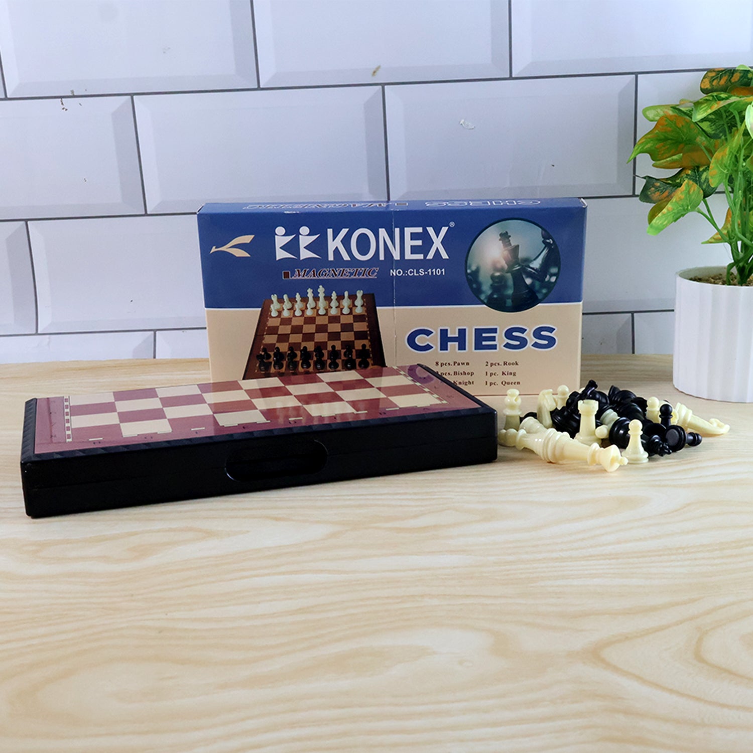 Foldable Magnetic Chess Board Game Set (24 x 24 Cm)