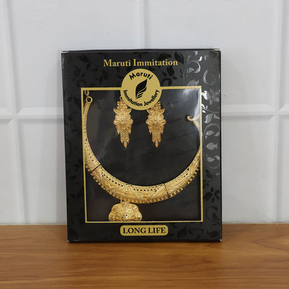 Exclusive Crescent-Style Gold-Plated Necklace Set with Traditional Engraved Detailing