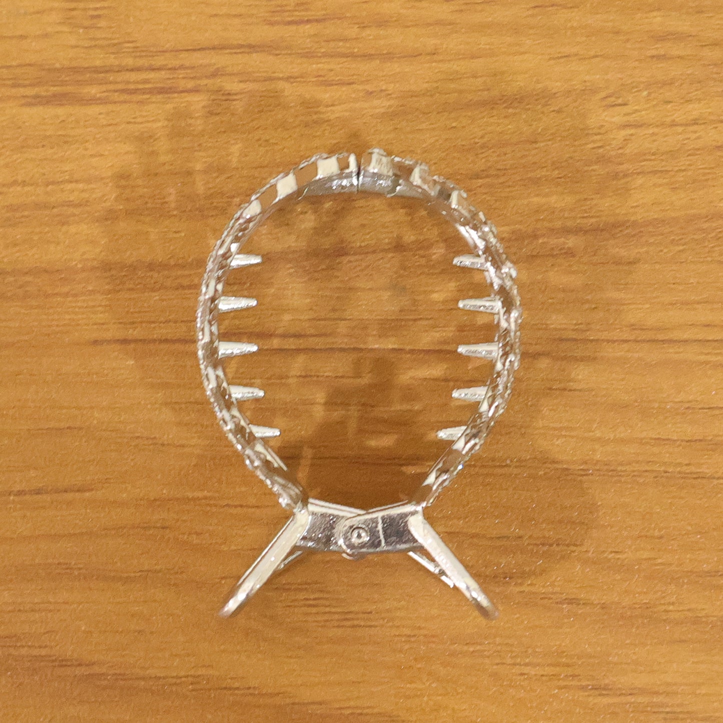 Elegant Crystal Studded Metal Hair Claw Clip (1 Pc)