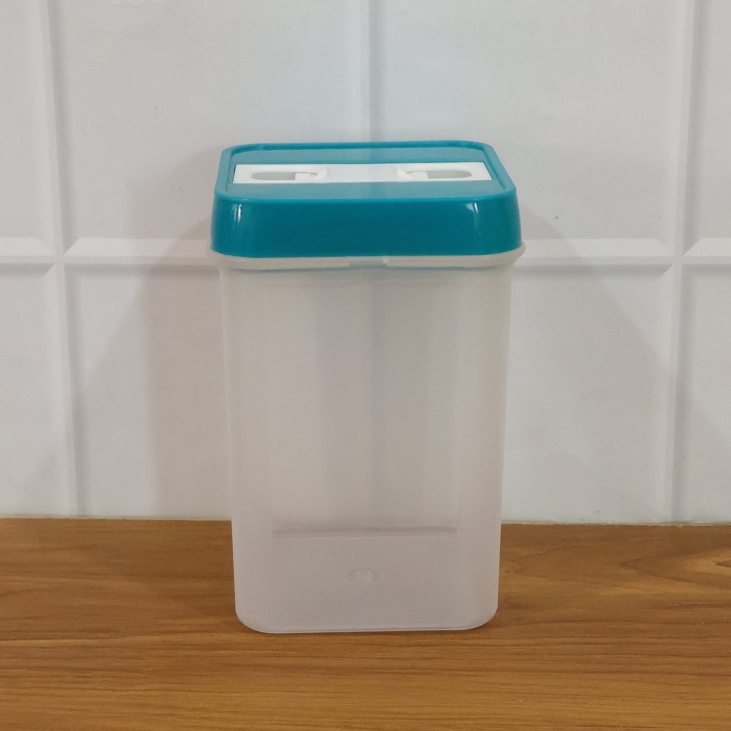 Closeup of Smart Seal Food Storage Lid