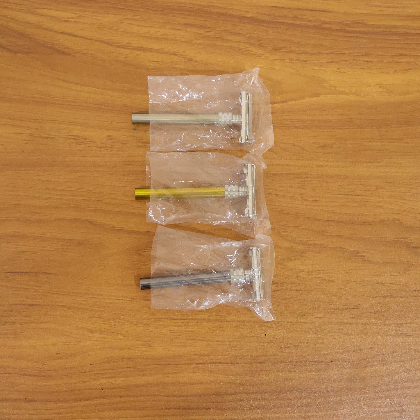 classic shaving razor handle with blade slot