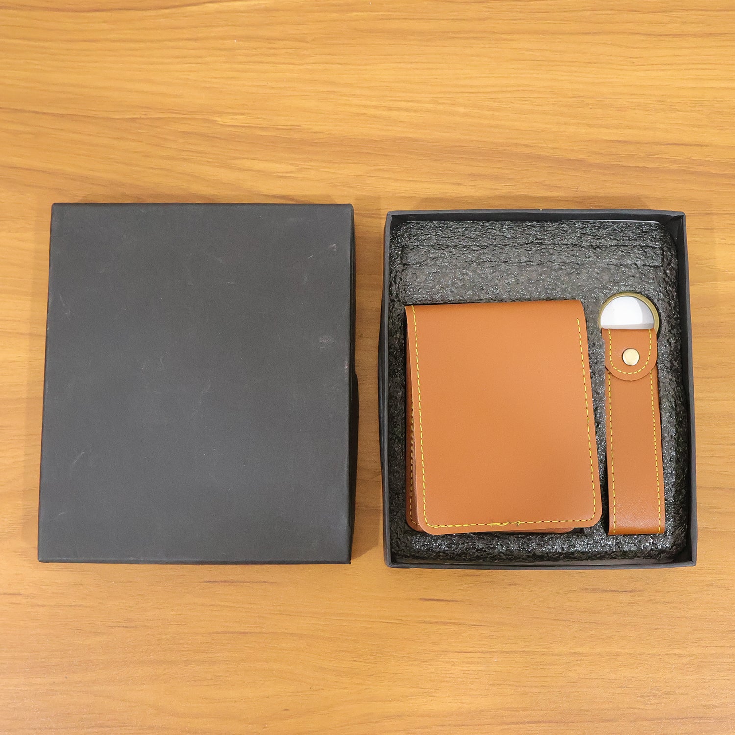 2 in 1 Men’s Wallet with Detachable Keychain Holder