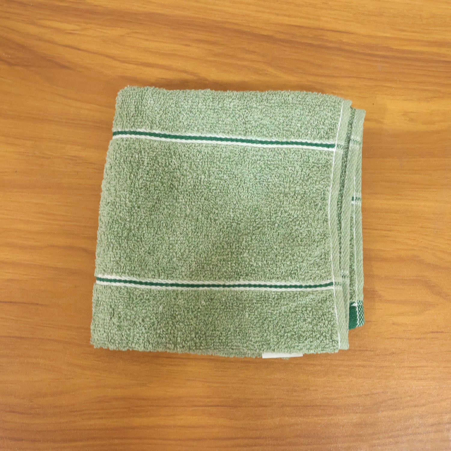 Multipurpose soft cotton bath towel fabric detail