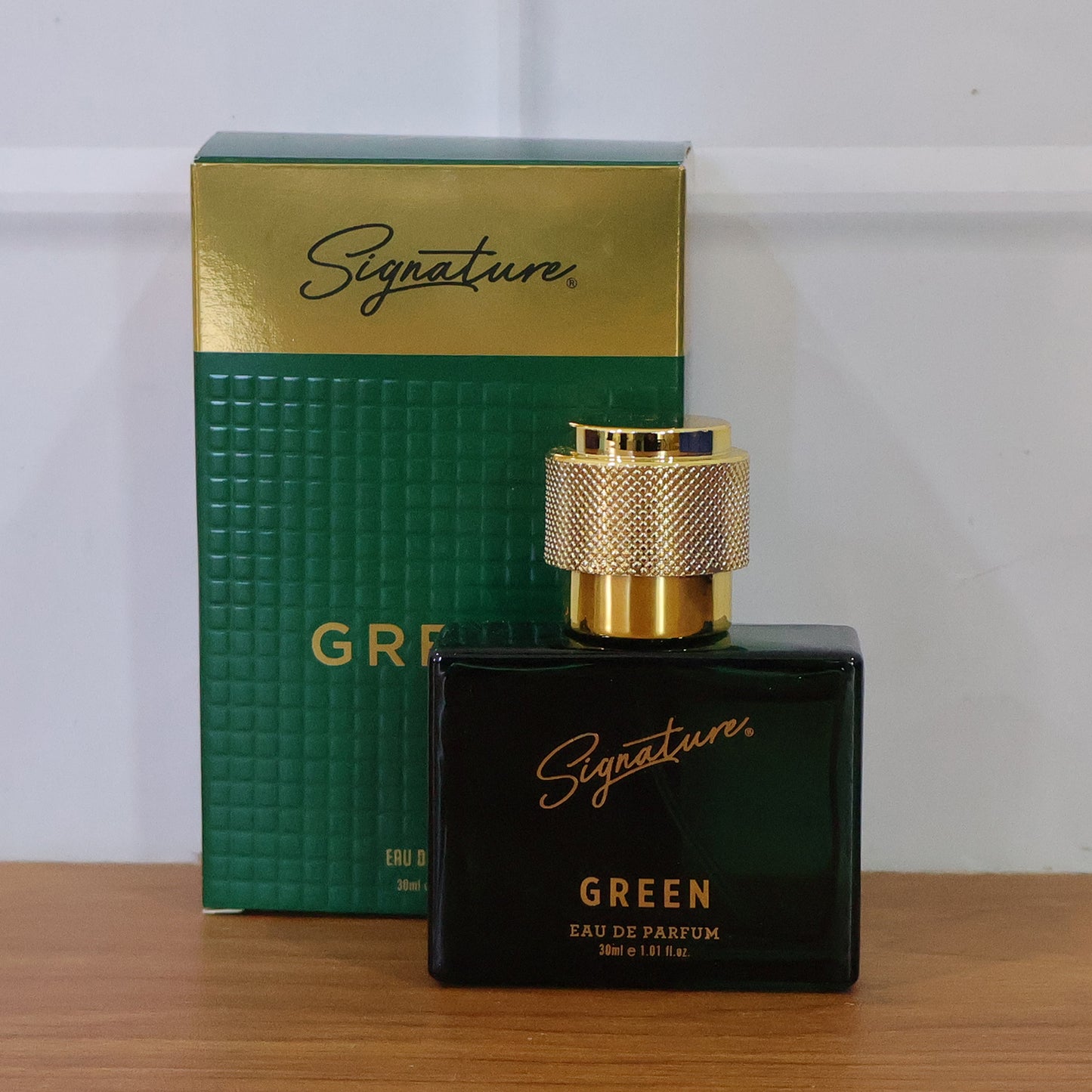 premium green eau de perfume fragrance