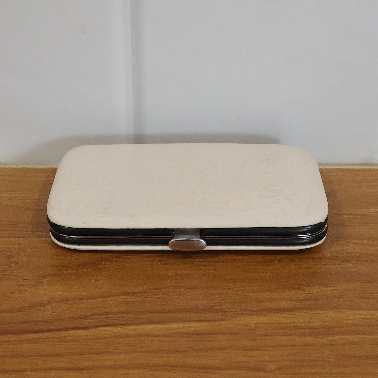 7 in 1 Premium Manicure Pedicure Grooming Kit (Mix Design)