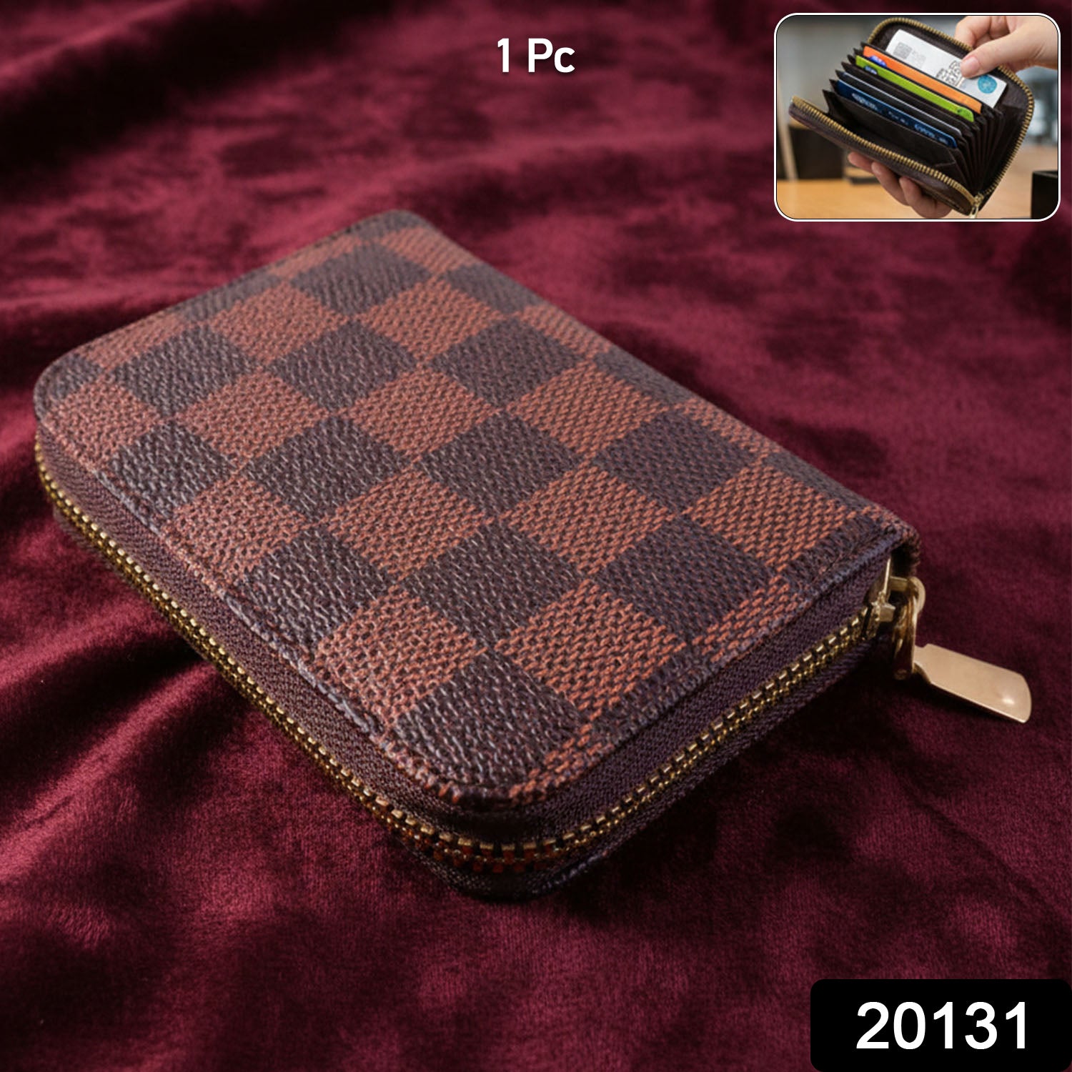Zip card holder detailed look