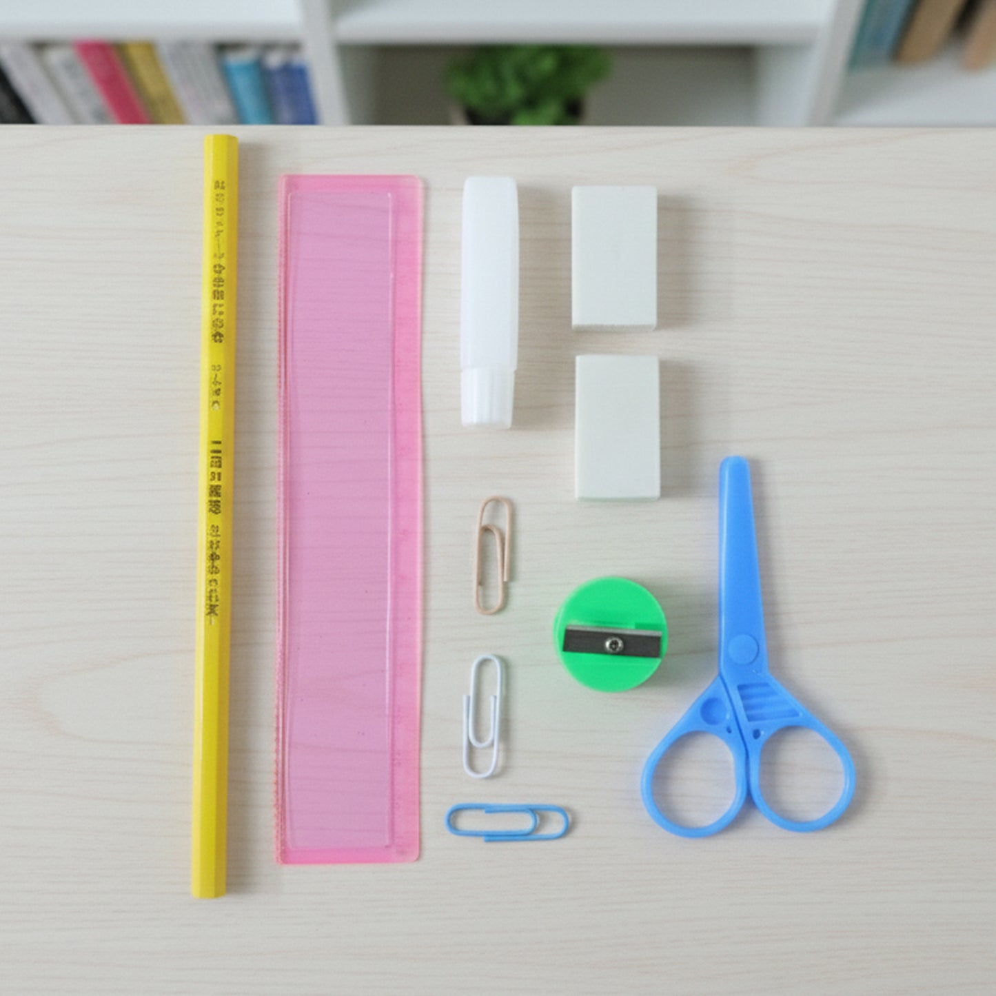 150 piece complete art and drawing color kit