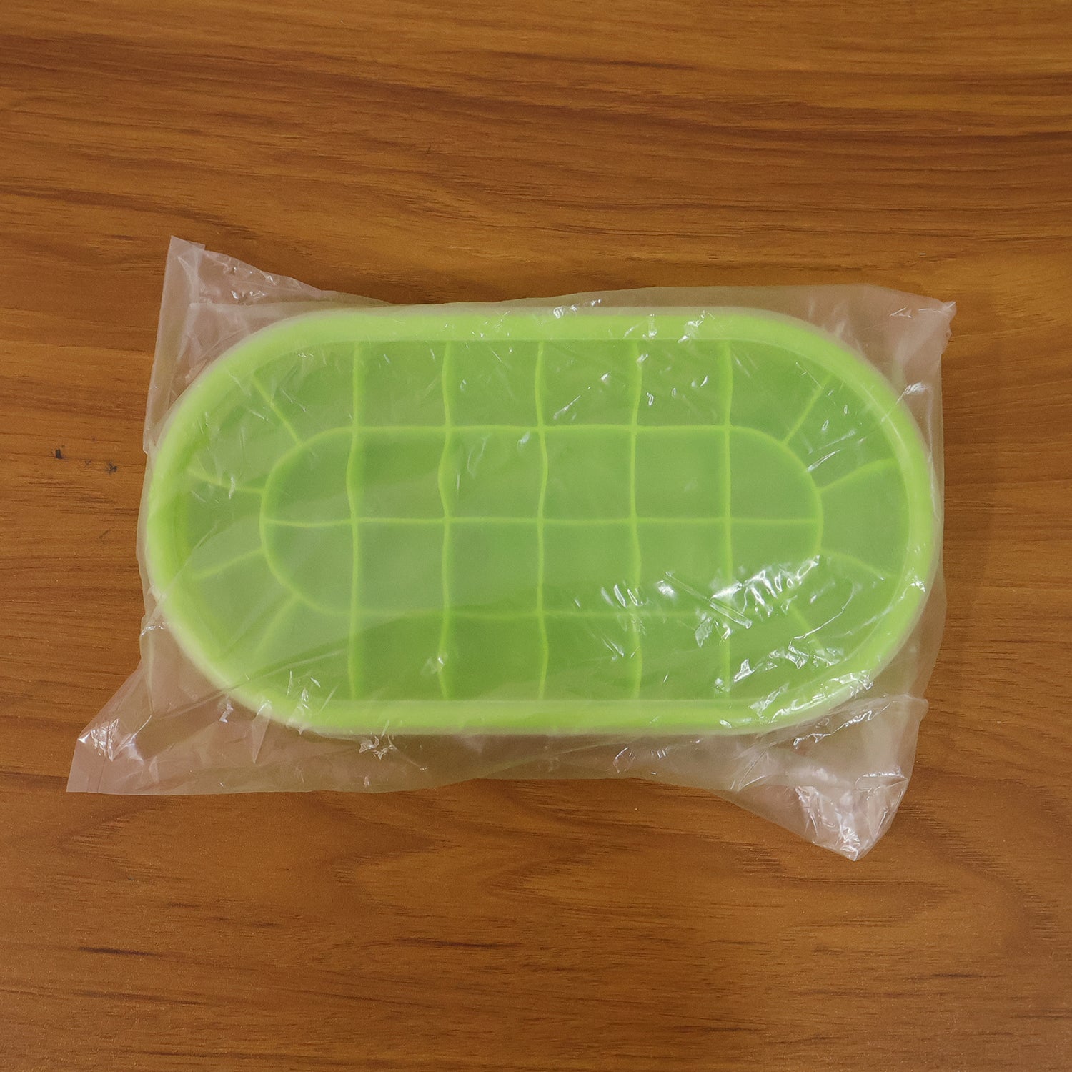 Oval ice mold tray for cocktails and cold drinks