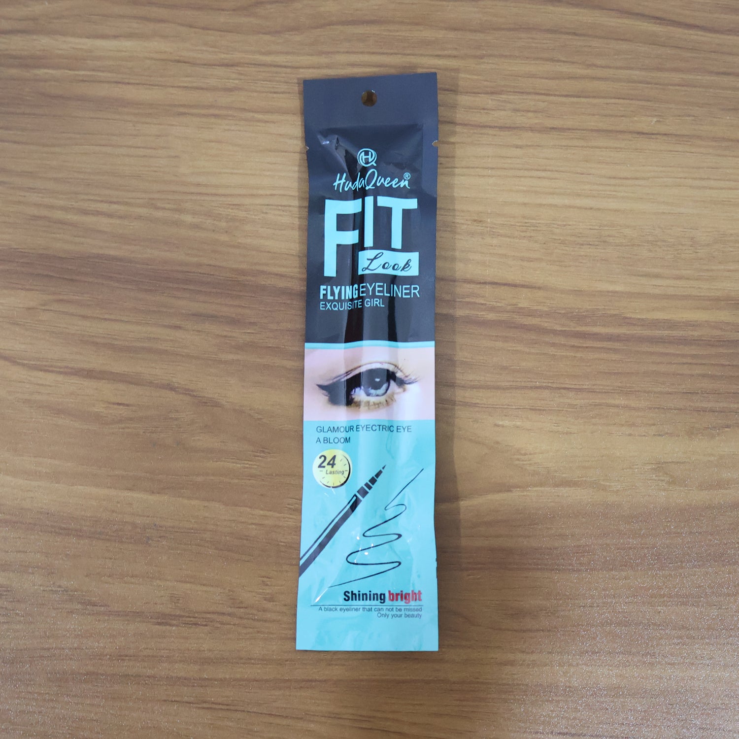 Premium FIT Flying Eyeliner Pen (1 Pc, 3 ml)