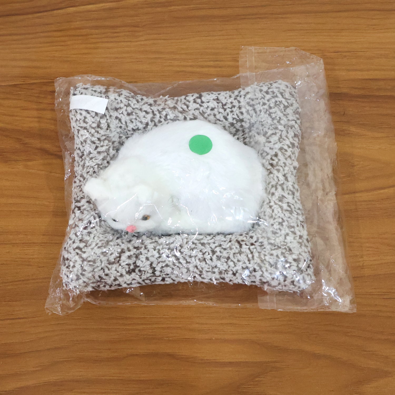 Soft Plush Cute Cat Car Dashboard Showpiece Toy (1 Pc)