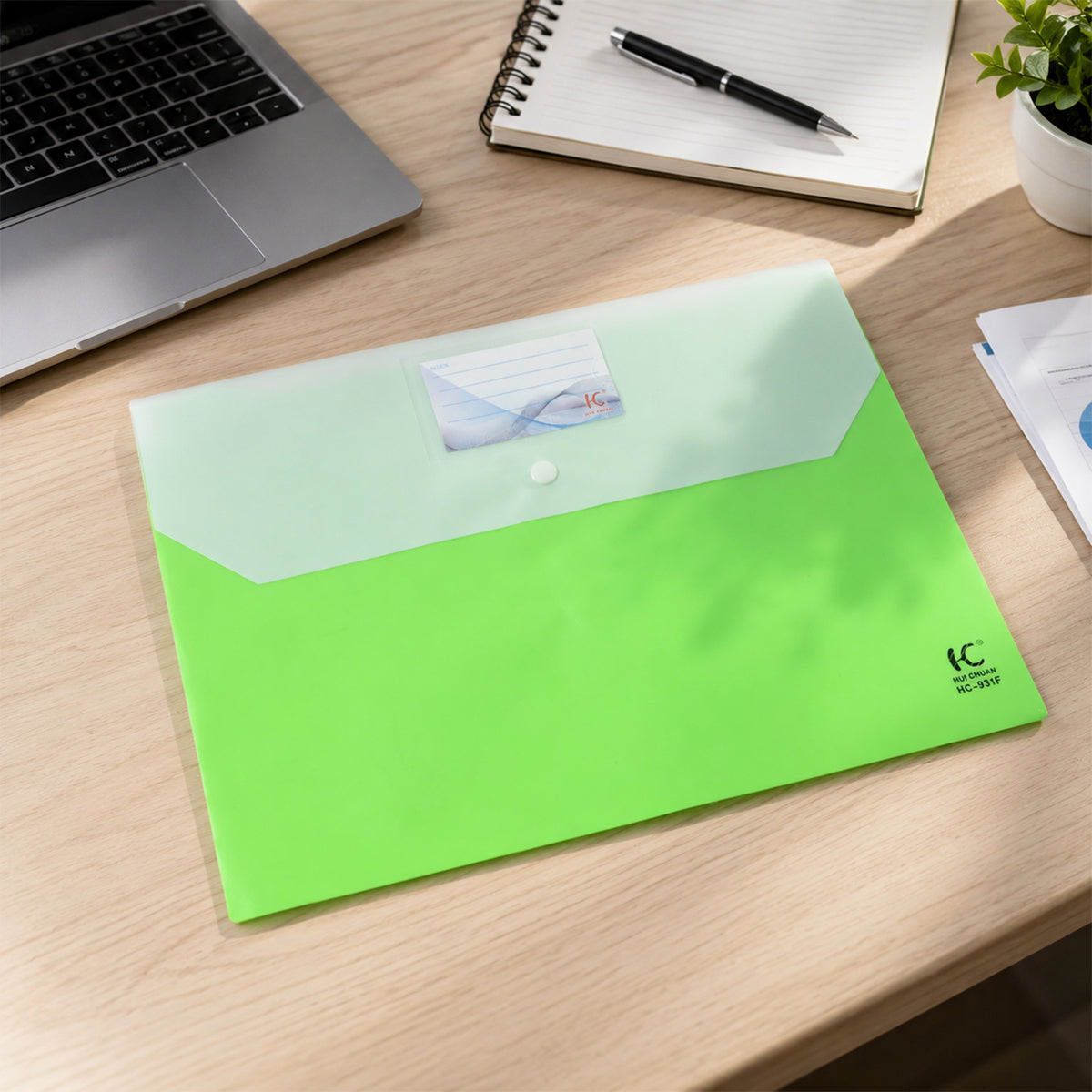 Lightweight, durable plastic file folder with easy-open snap closure