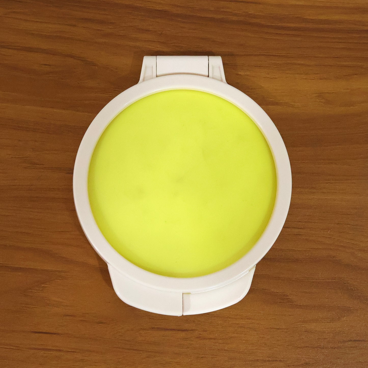 round airtight container for food preservation