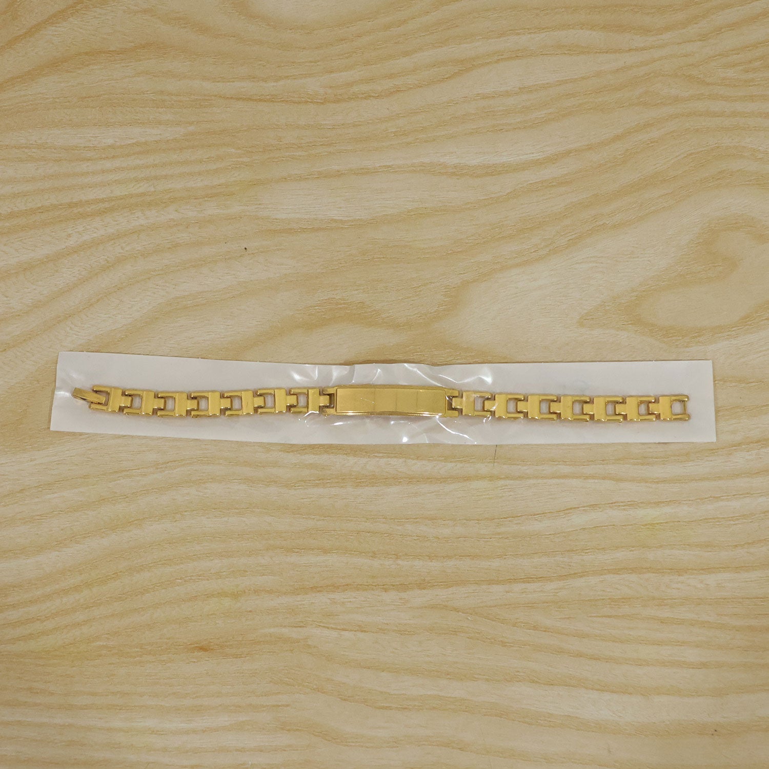 Customized Name Engraved Golden Plate Link Chain Bracelet (1 Pc)