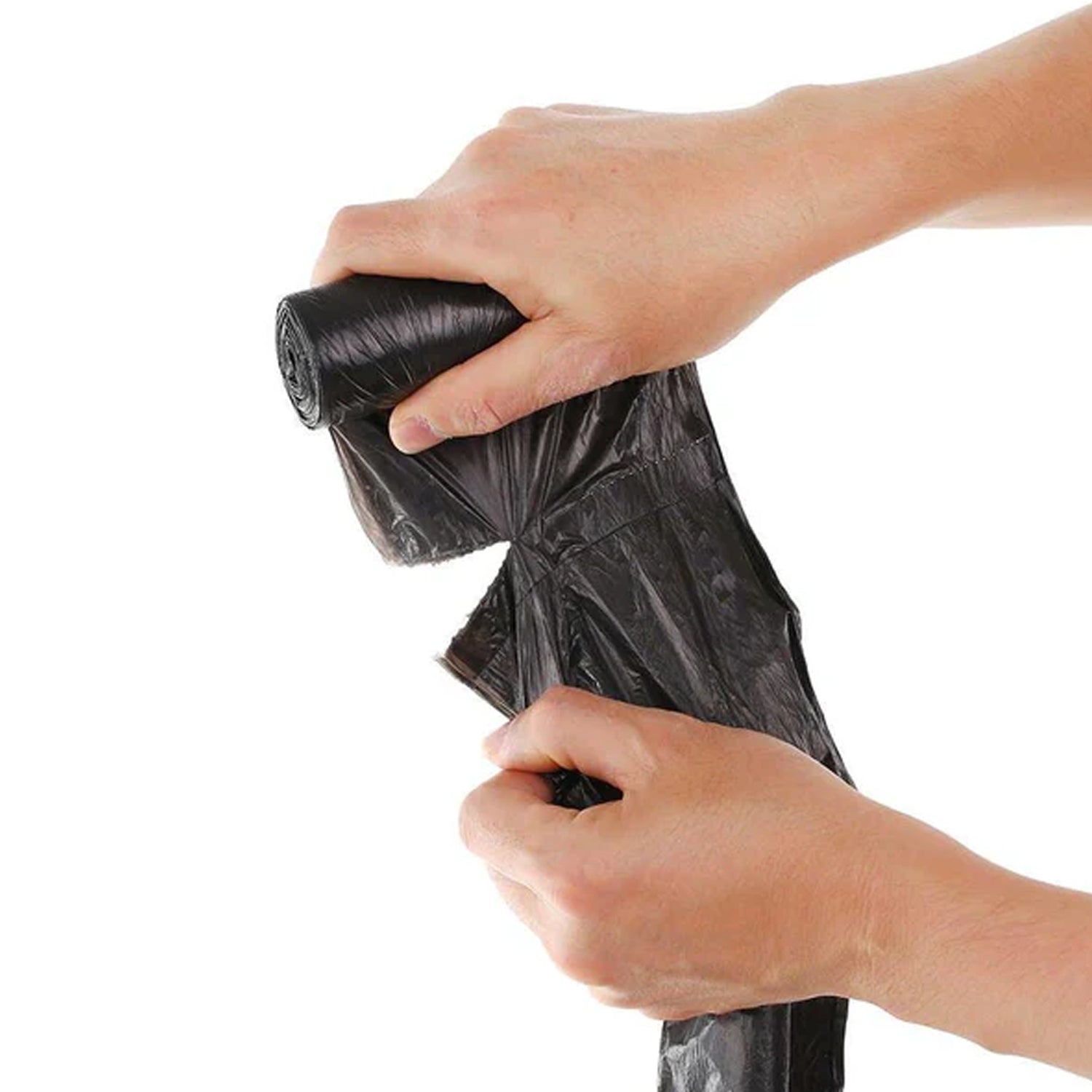 Convenient heavy-duty garbage bags roll with easy tear design