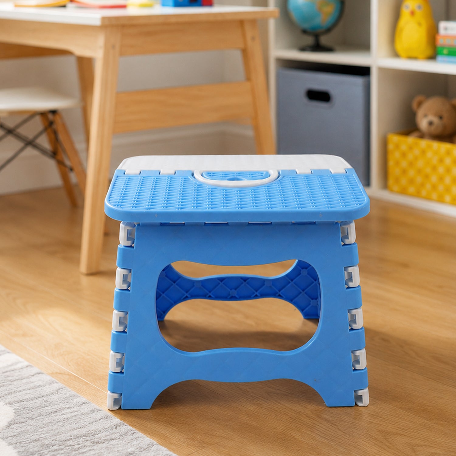 Compact plastic stool for home