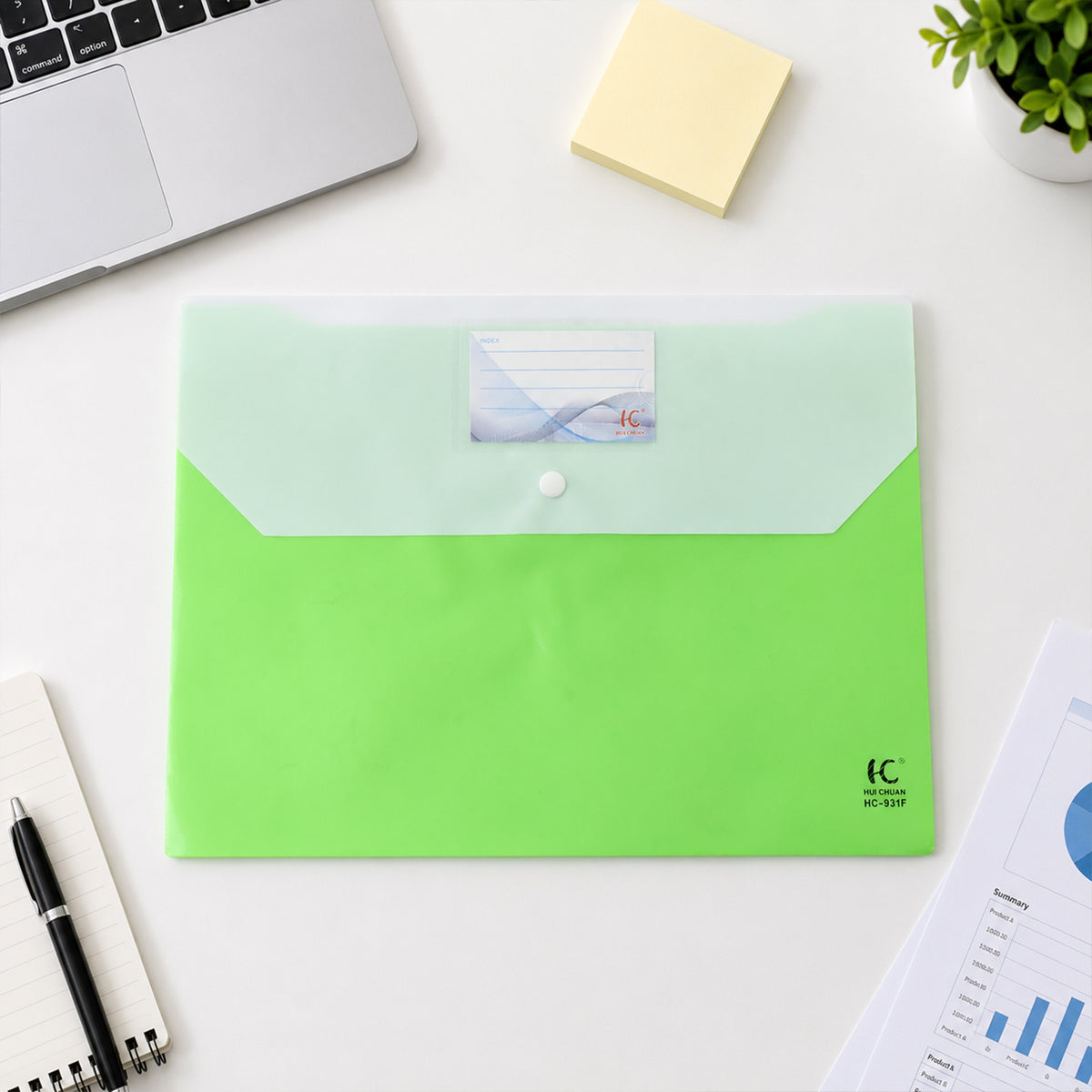 Water-resistant transparent file folder suitable for everyday document storage