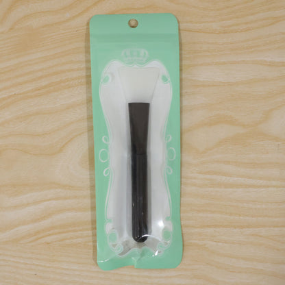 Silicone Face Mask Brush with Flexible Head for Even Skincare Application (1 Pc)