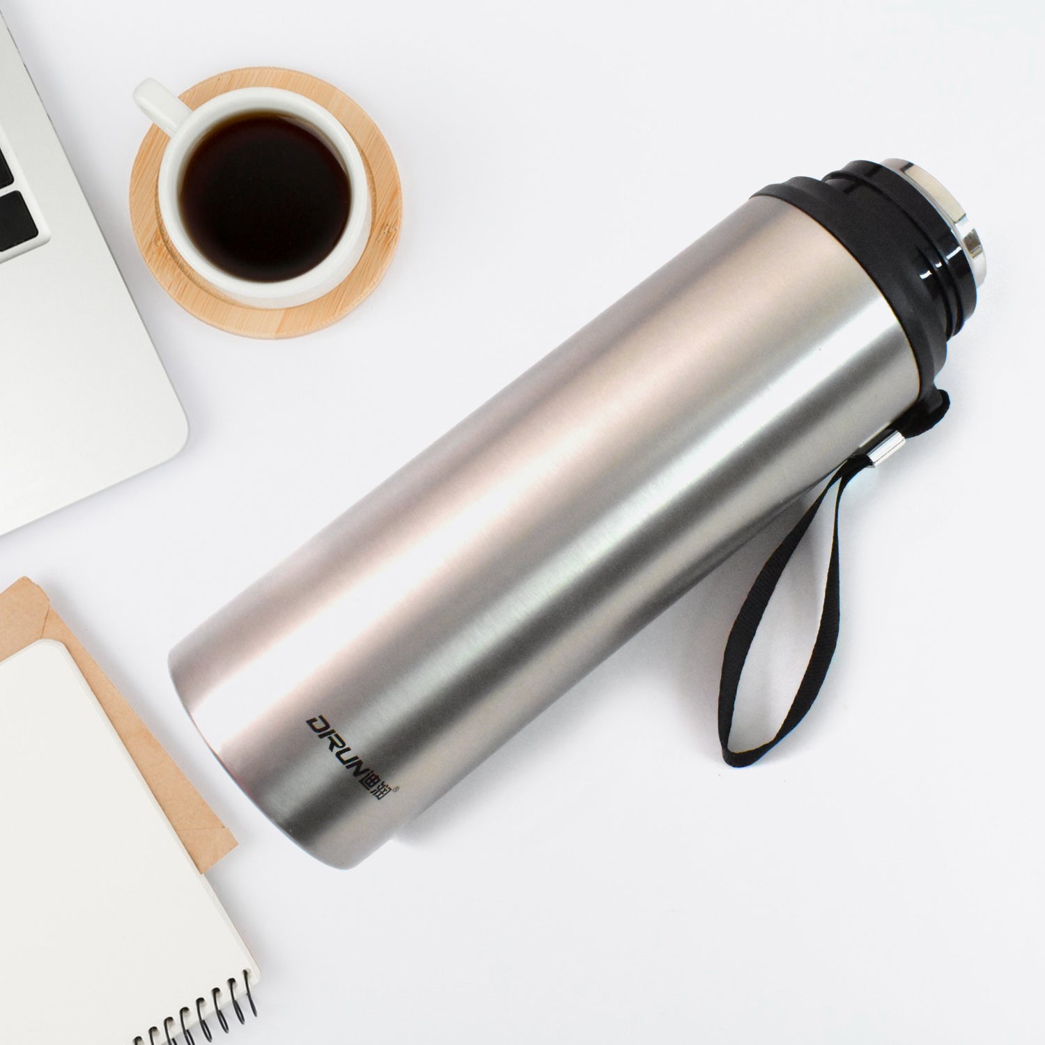 Stainless Steel Vacuum Water Bottle Approx 700ml (1 Pc)
