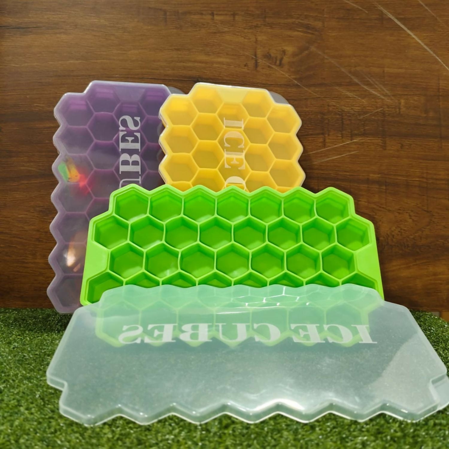 Honey Ice tray with lid pack of 3 pc set Multi color