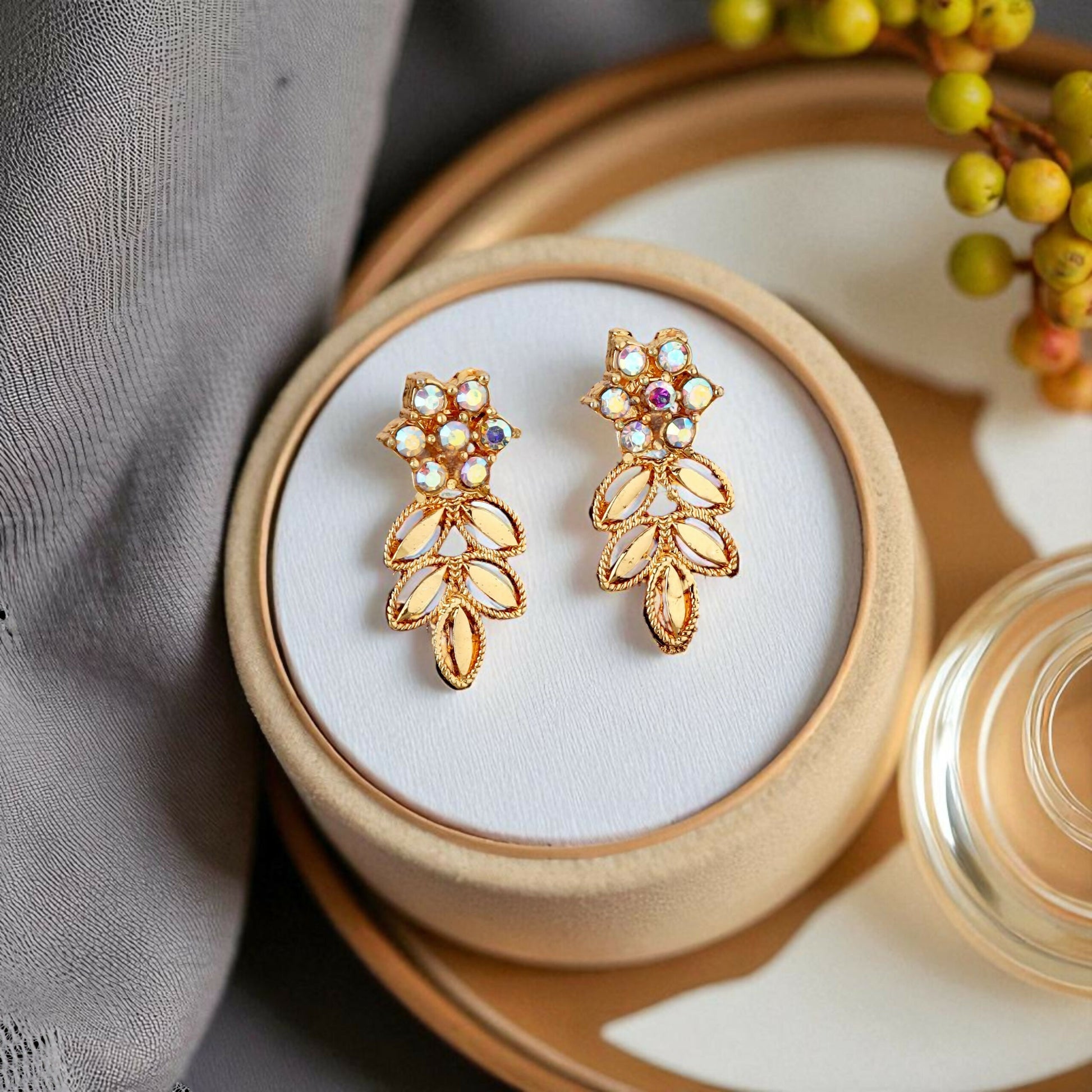 Gold-Toned American Diamond & Kundan-Style Leafy Necklace Set