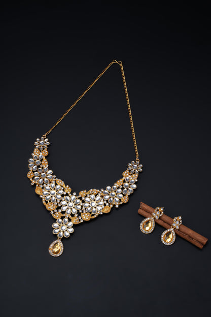 Beautiful Flower Design Necklace Set with Earrings - Elegant Floral Jewelry