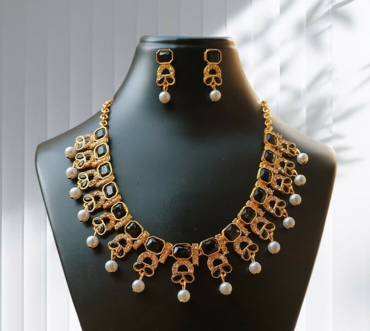 Elegant Floral Necklace & Earrings Set with Stone Accents