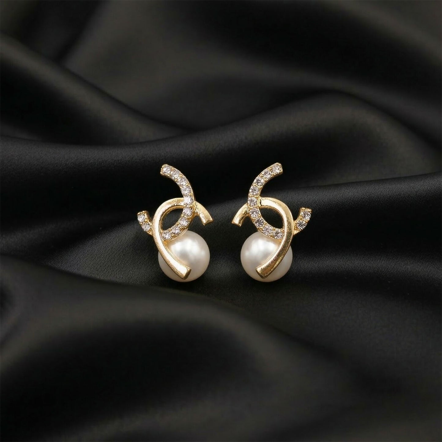 Premium Korean Rose-Tinted Pearl Huggie Hoop Earrings