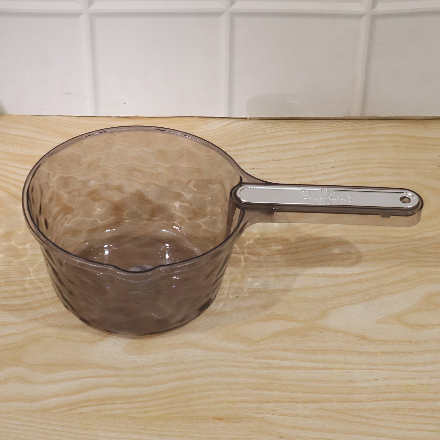 11392 transparent water dipper live use