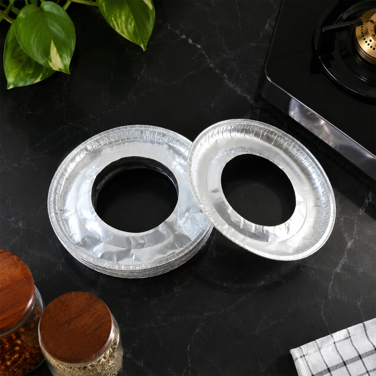 Gas stove burner cover use