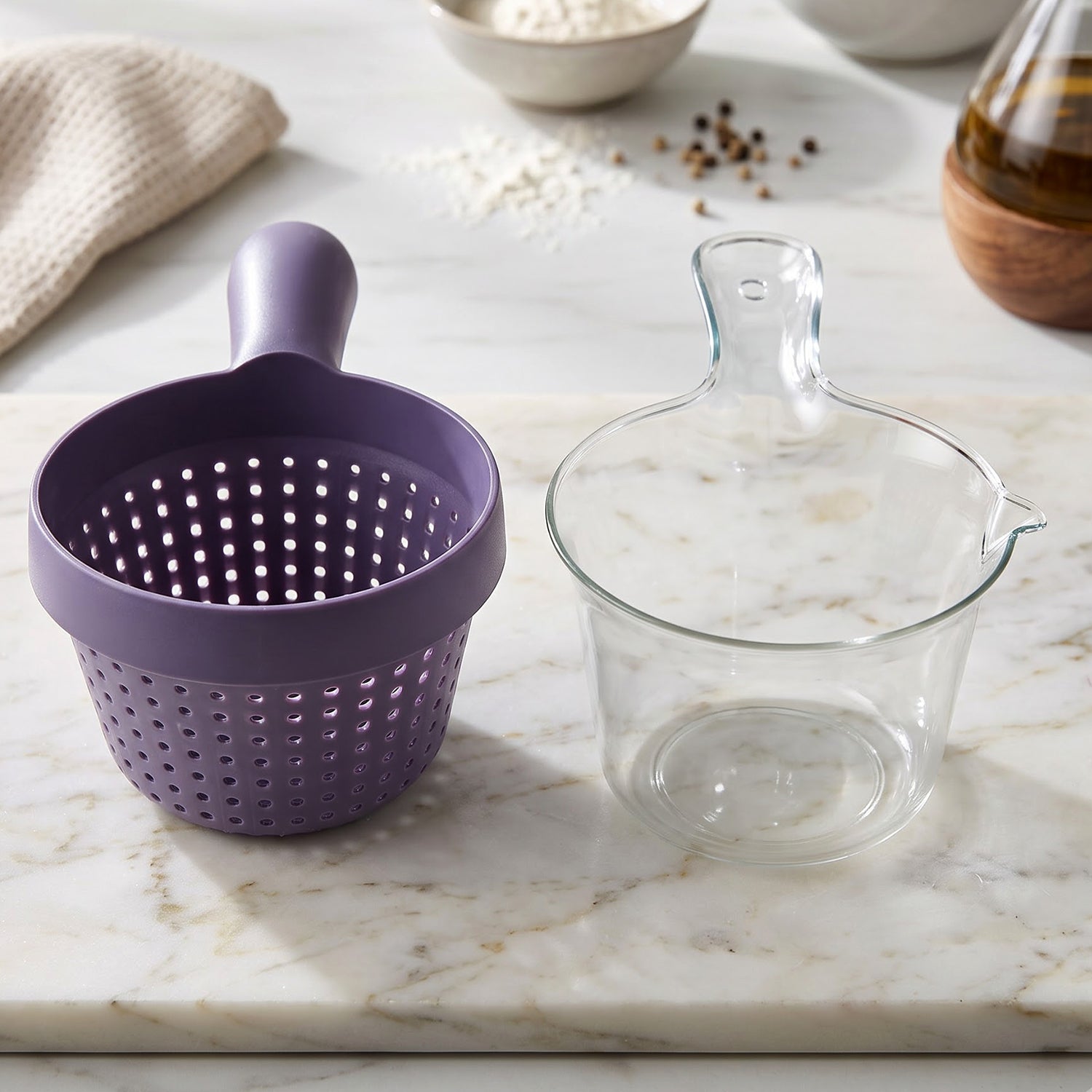 Removable kitchen strainer and bowl