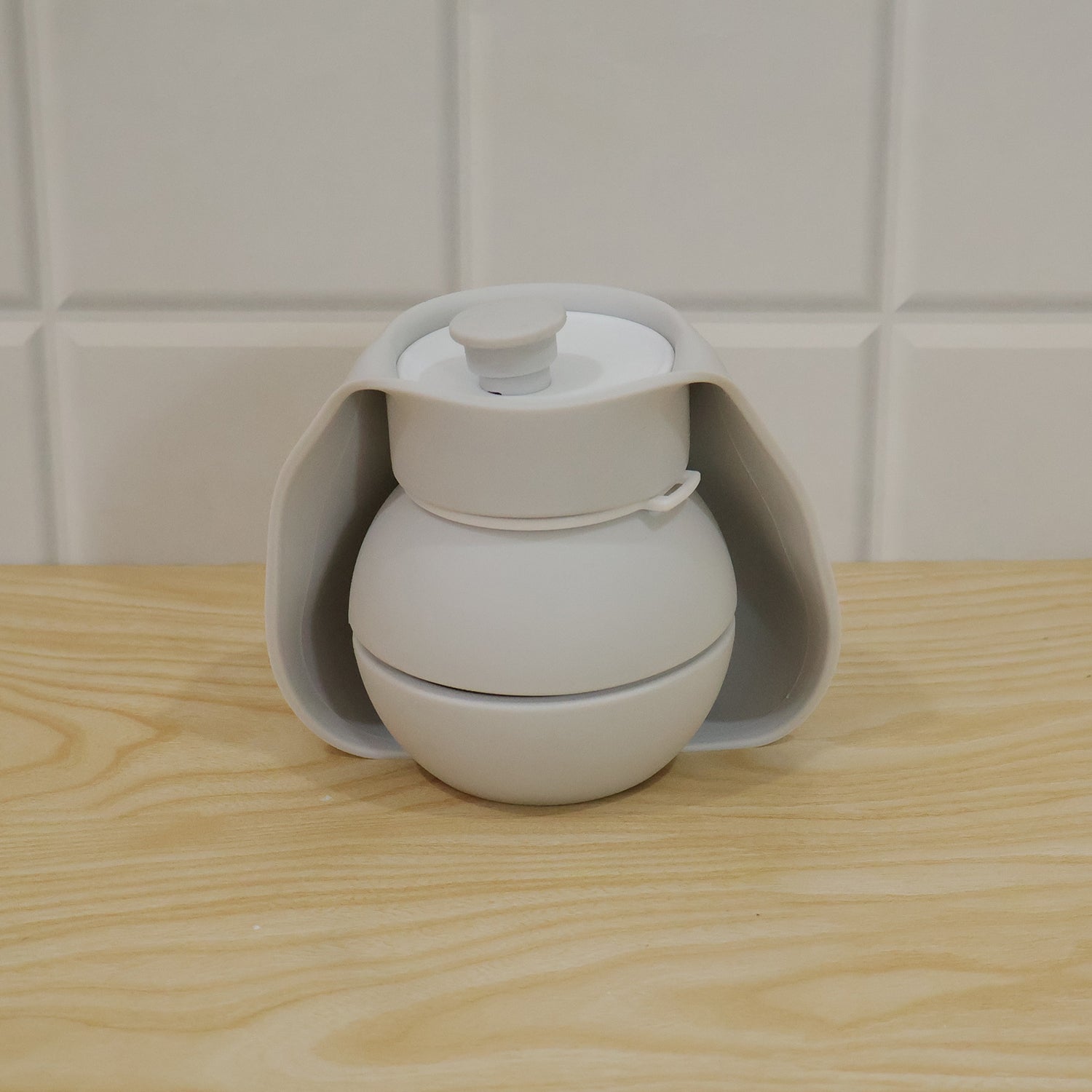 Portable pet feeding bowl live product photo