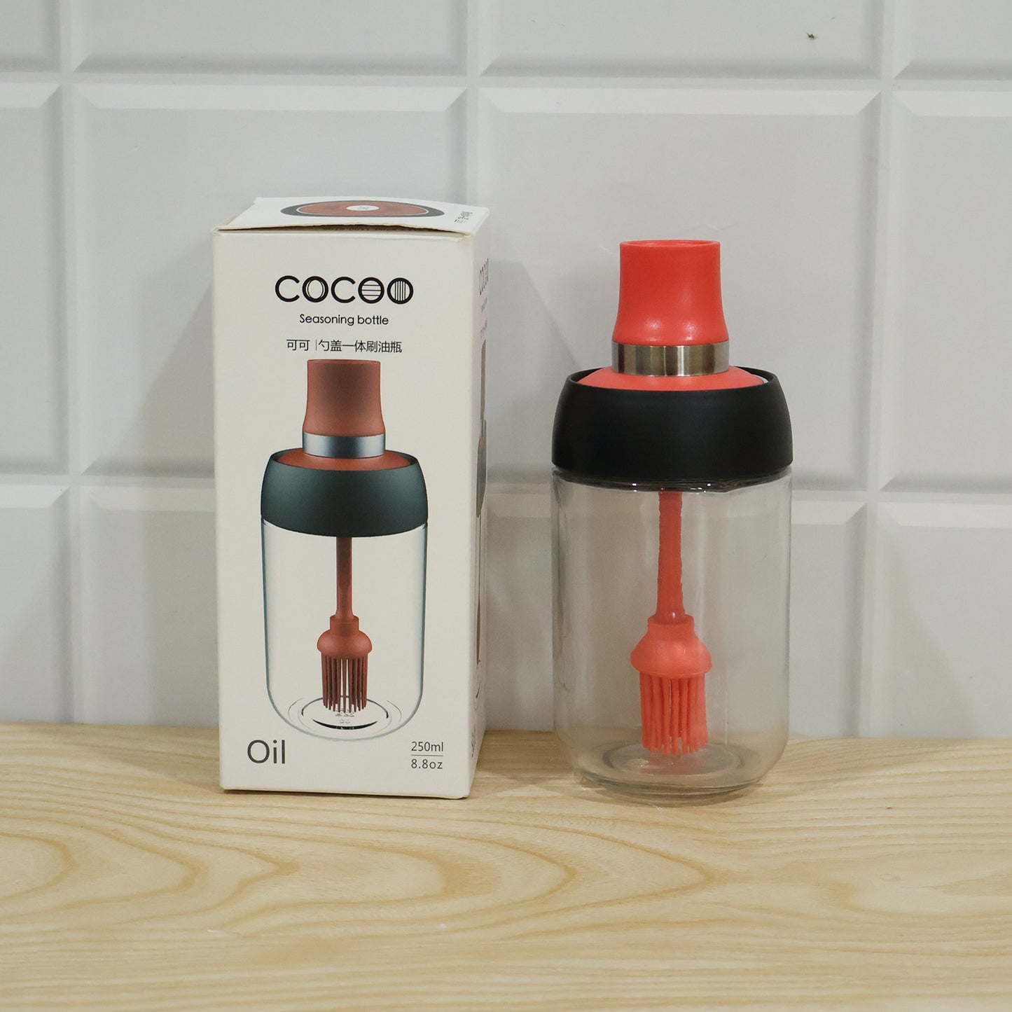 oil dispenser bottle live photo with color box pack
