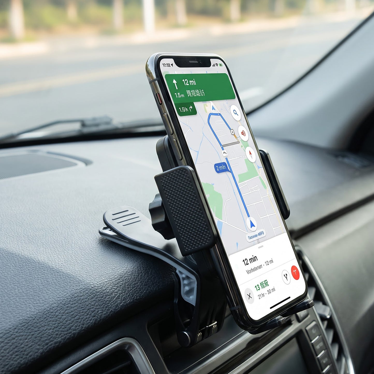 Car phone holder supporting navigation use