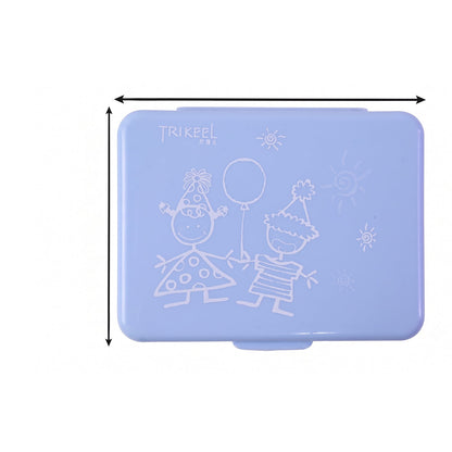 13653 plastic pill organizer box white background