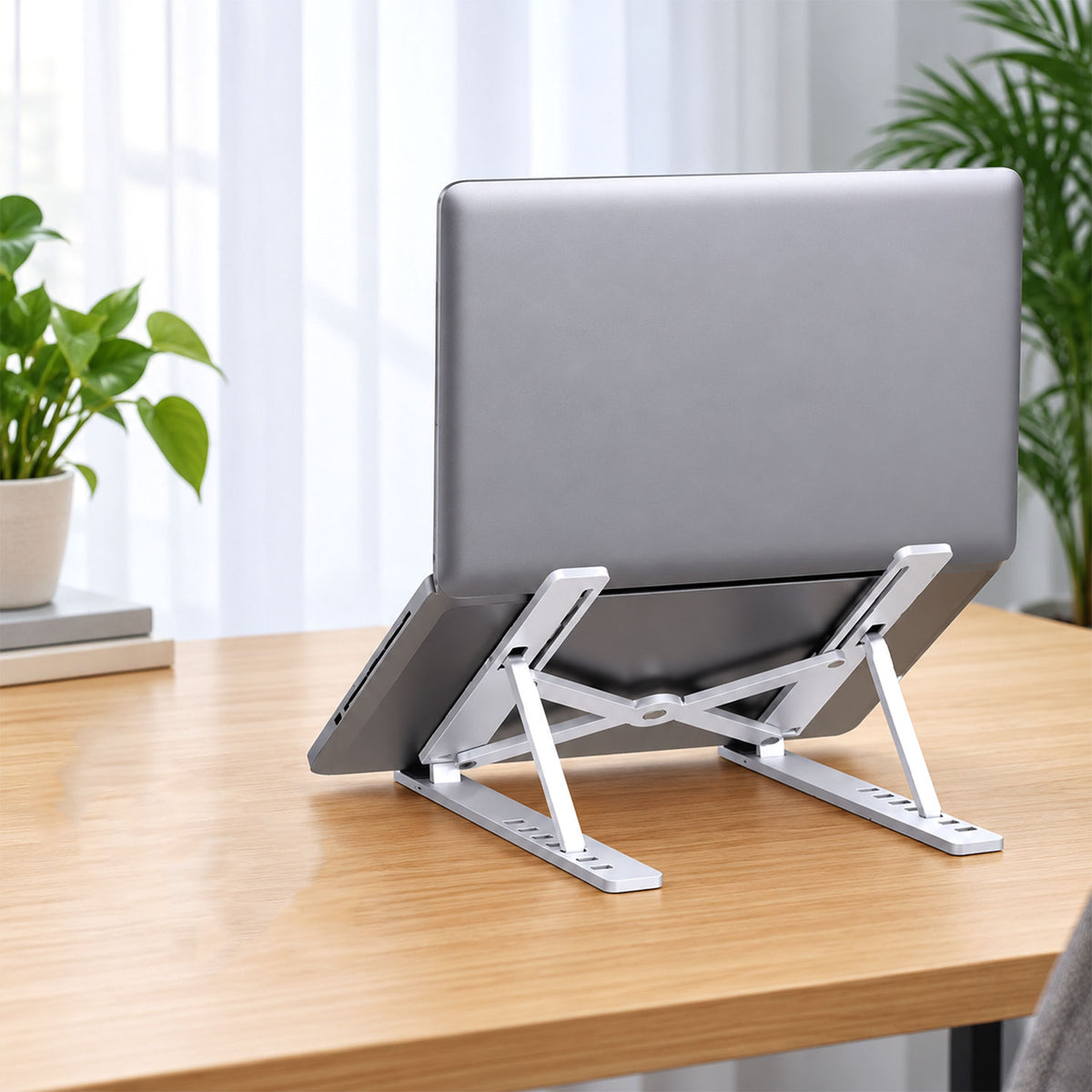 Portable foldable laptop stand adjustable