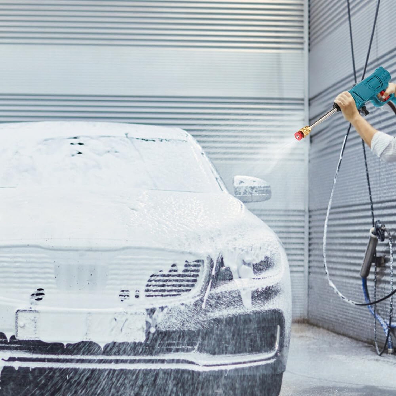 Cordless pressure washer gun for car washing