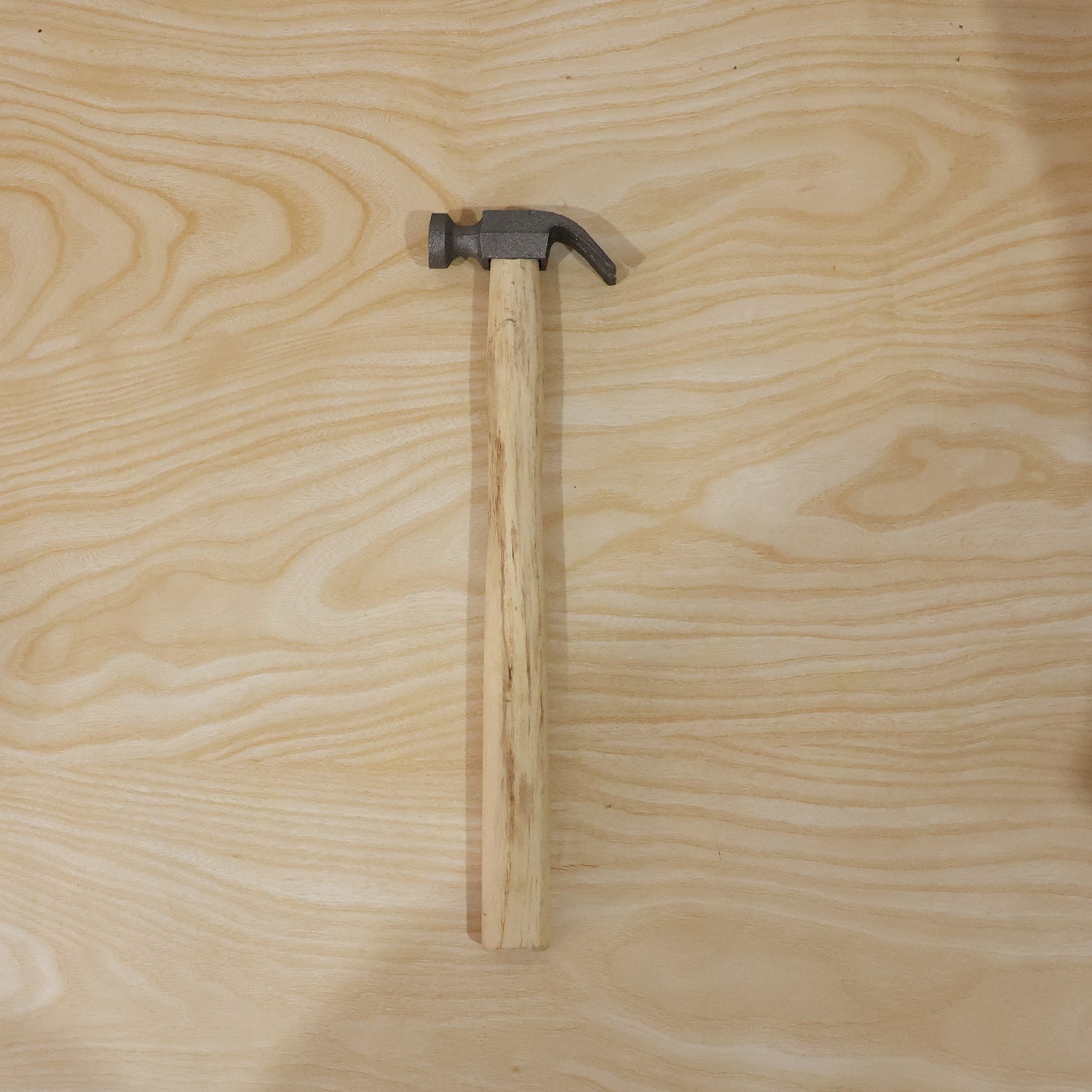 Wooden Handle Claw Hammer Heavy Duty Steel Head Hammer for Nails Carpentry (1 Pc)