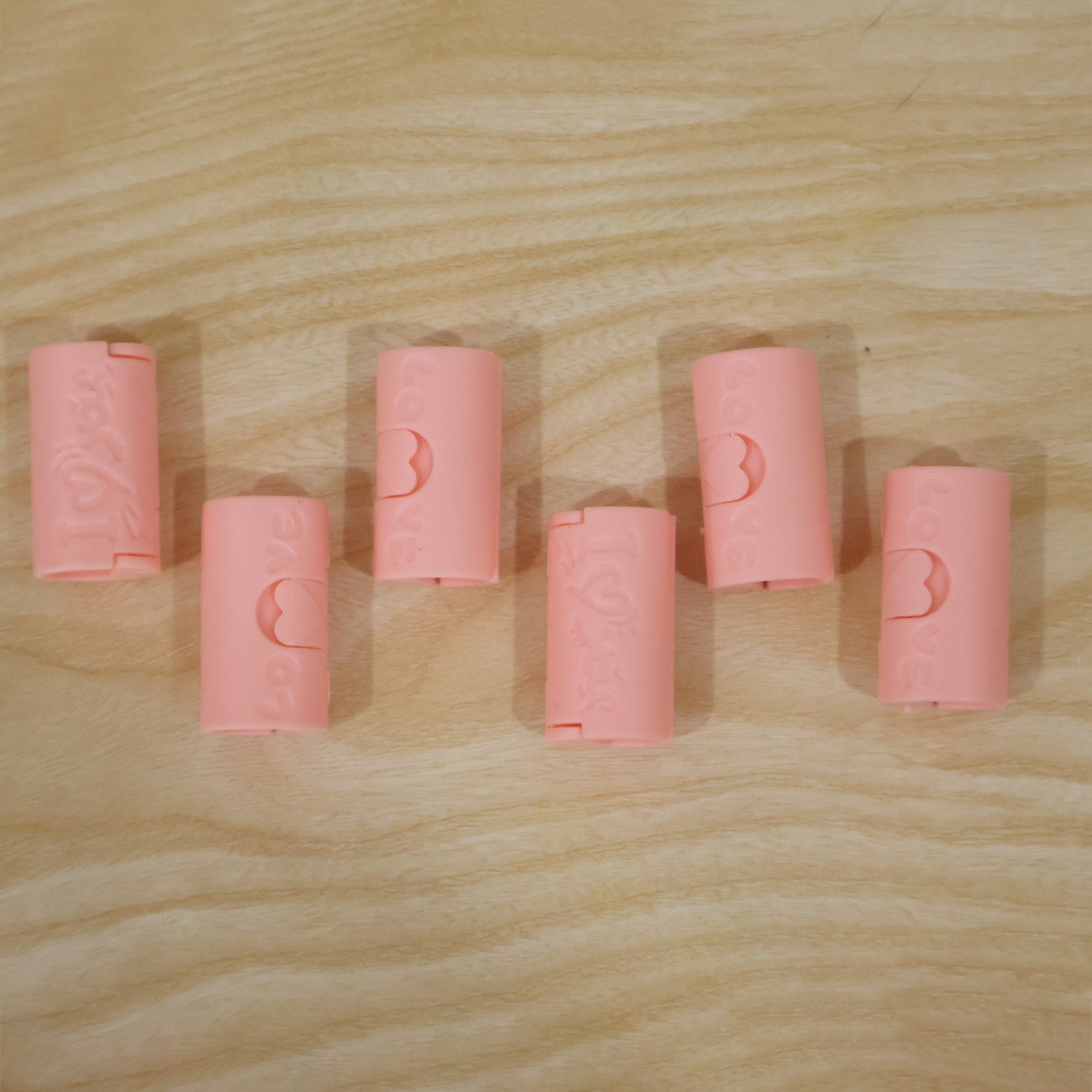 Plastic bed sheet holder gripper clips 6 pc - image 9