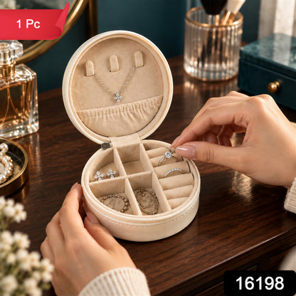 Round jewellery organizer box with product code 16198 and 1 Pc label