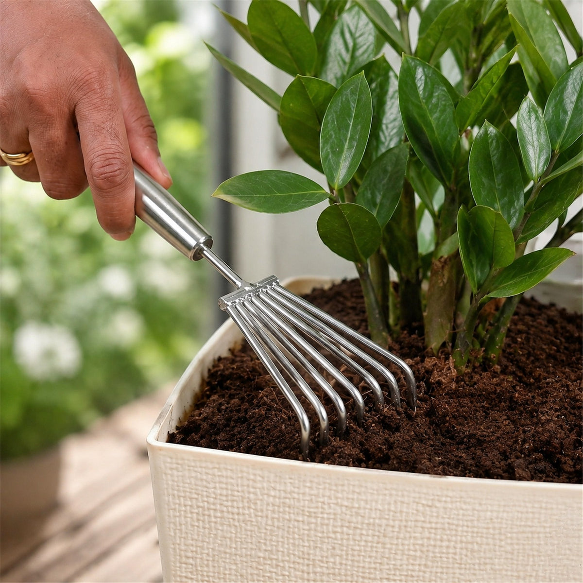 17087_ss_garden_hand_rake_cultivator_1pc image 5