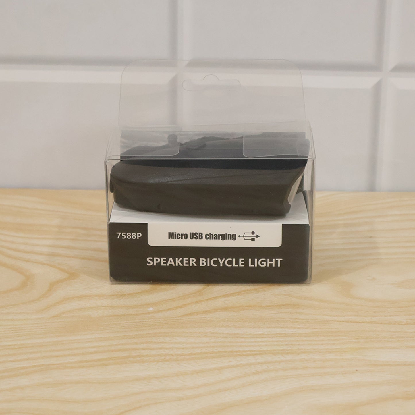Live product photo in plastic box