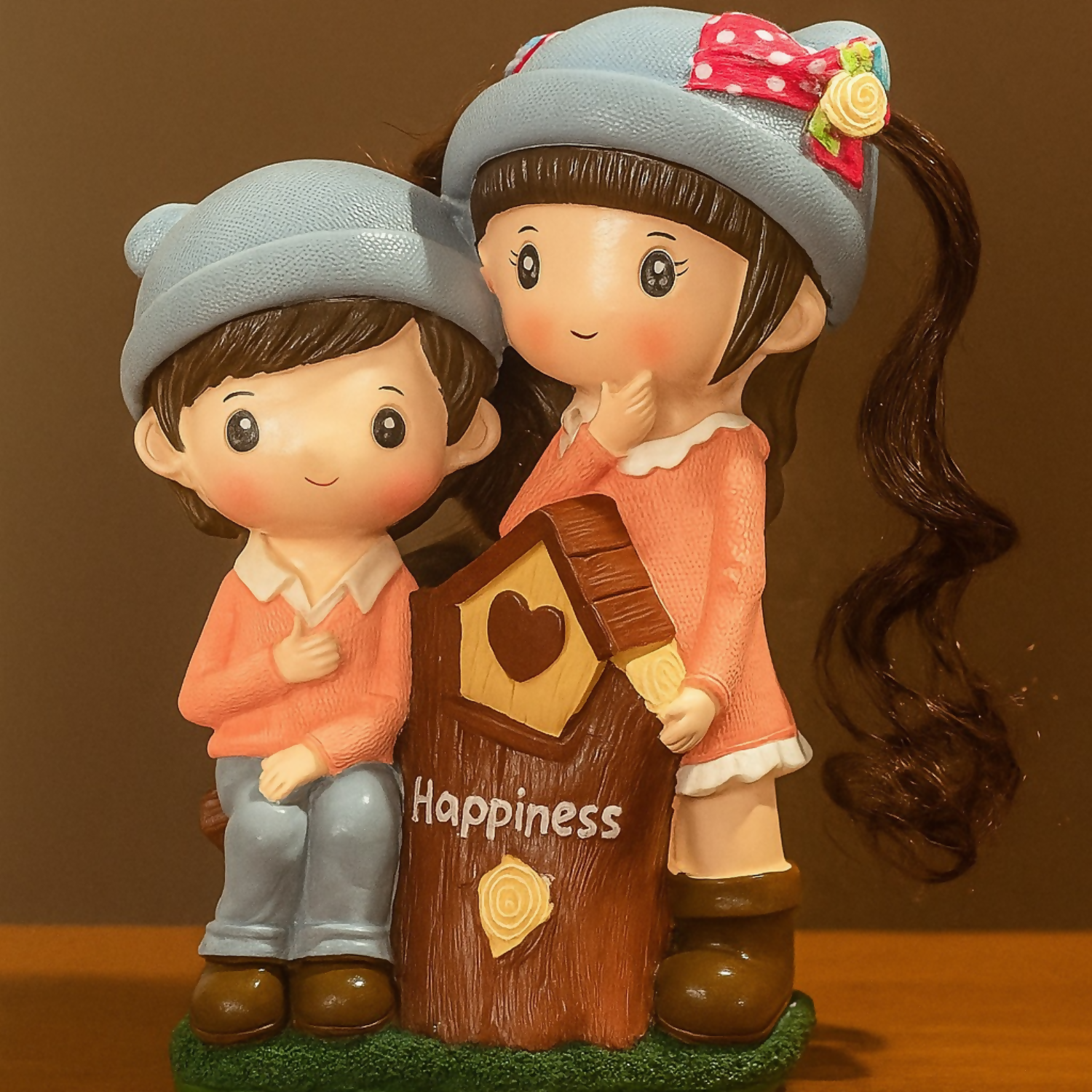Cute Couple Piggy Bank Statue with Coin Slot | Decorative Savings Bank for Kids & Gifts