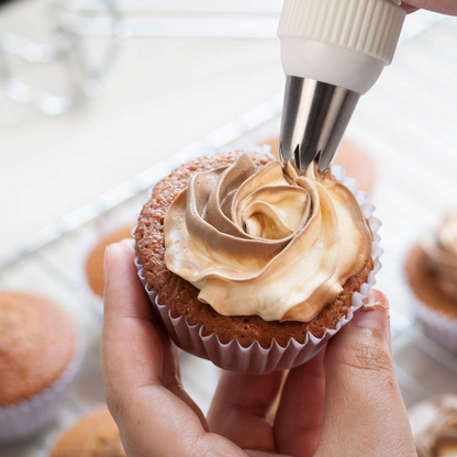 केक नोजल सेट और केक नोजल टूल केक और पेस्ट्री सजावट बनाने के लिए उपयोग किया जाता है (55 पीस सेट)