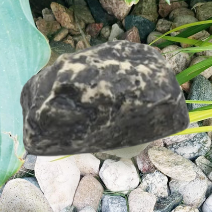 Realistic Fake Rock Key Hider – Weatherproof Outdoor Key Storage for Emergencies (1 Pc)