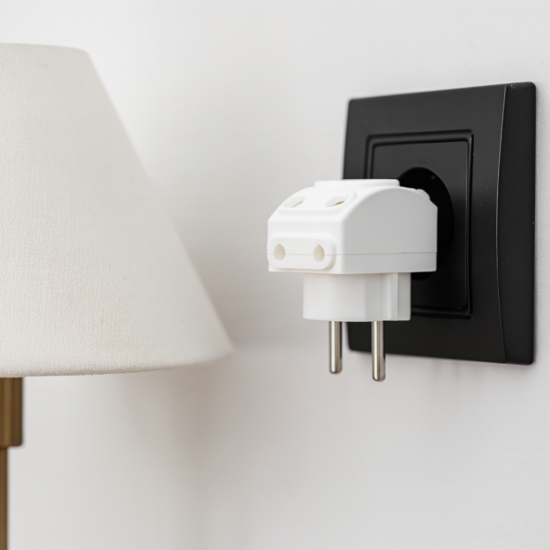 5-Way 2 Pin Multi-Plug Socket / Converter (1 Pc)