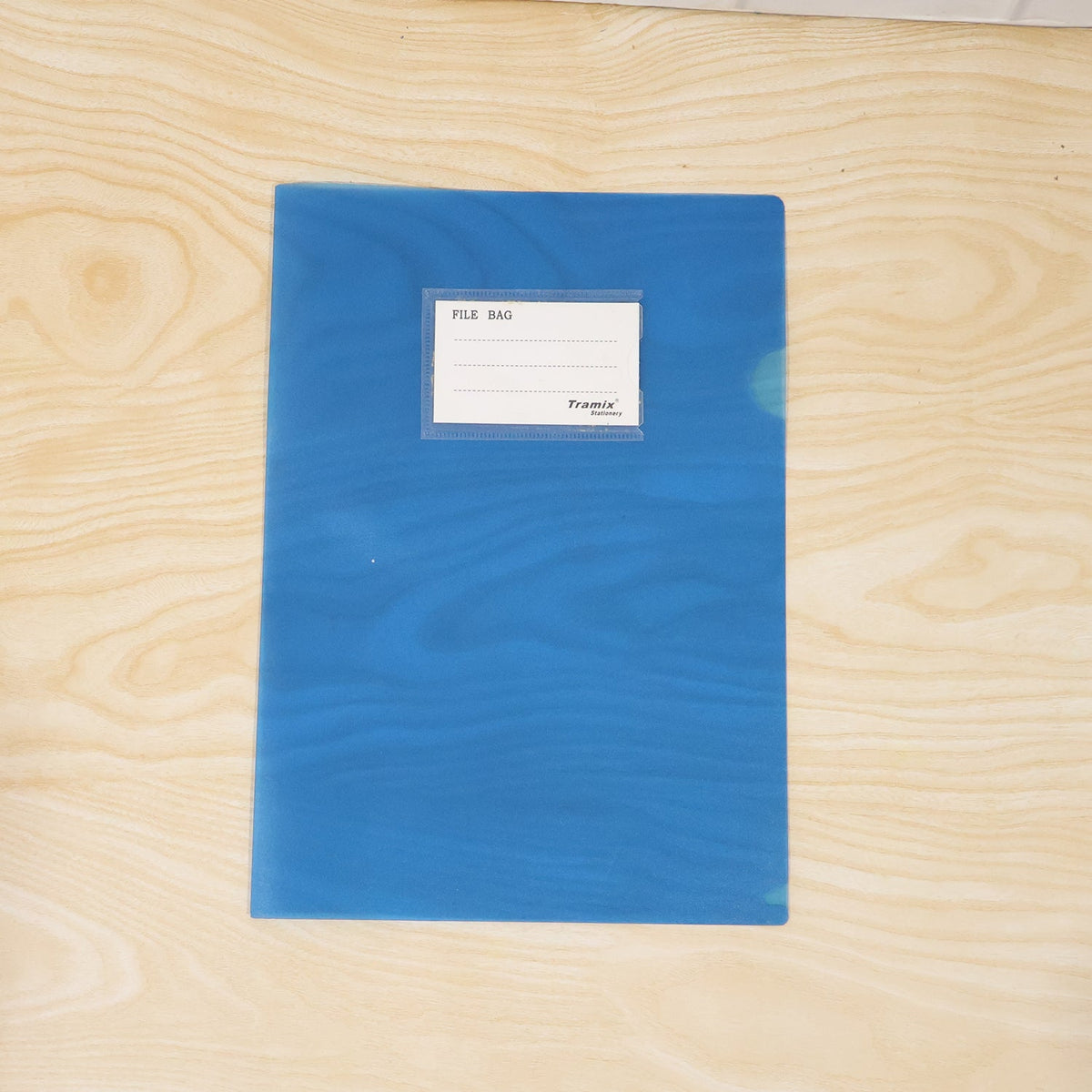 A4 document folder in assorted colors, ideal for office and school use