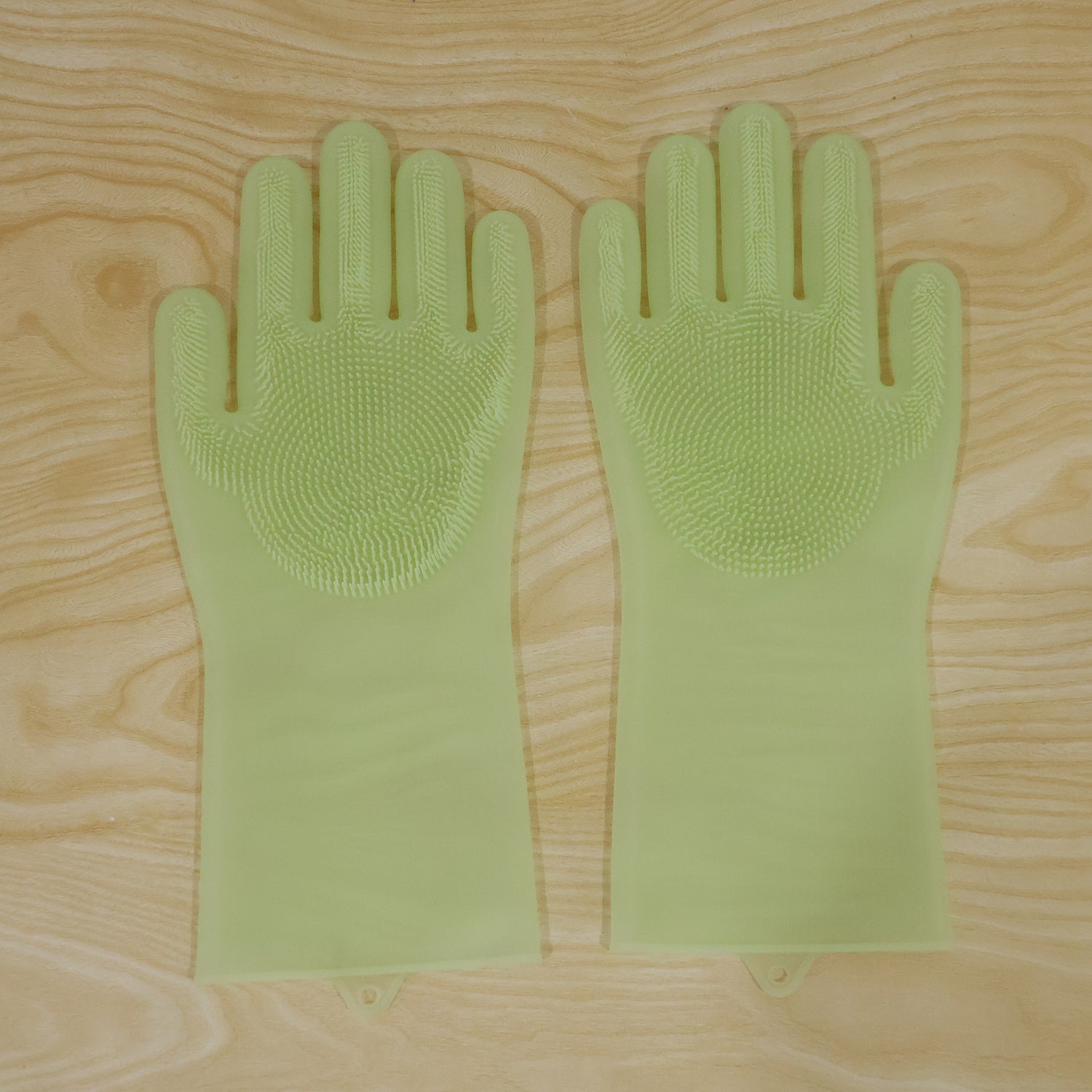 Live product photo of silicone cleaning gloves