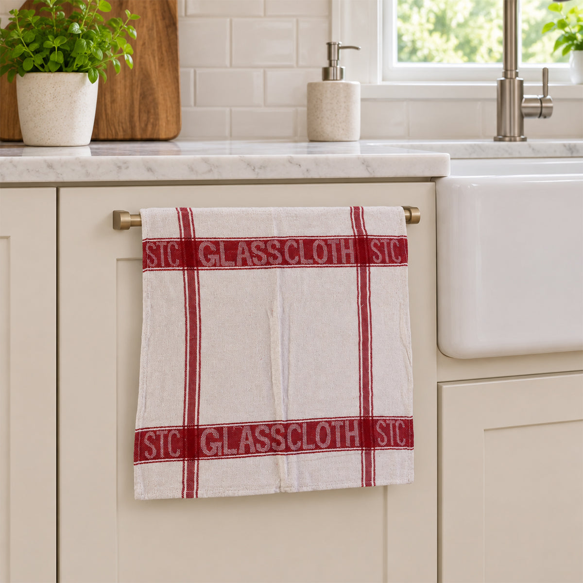 Absorbent cotton hand towel set