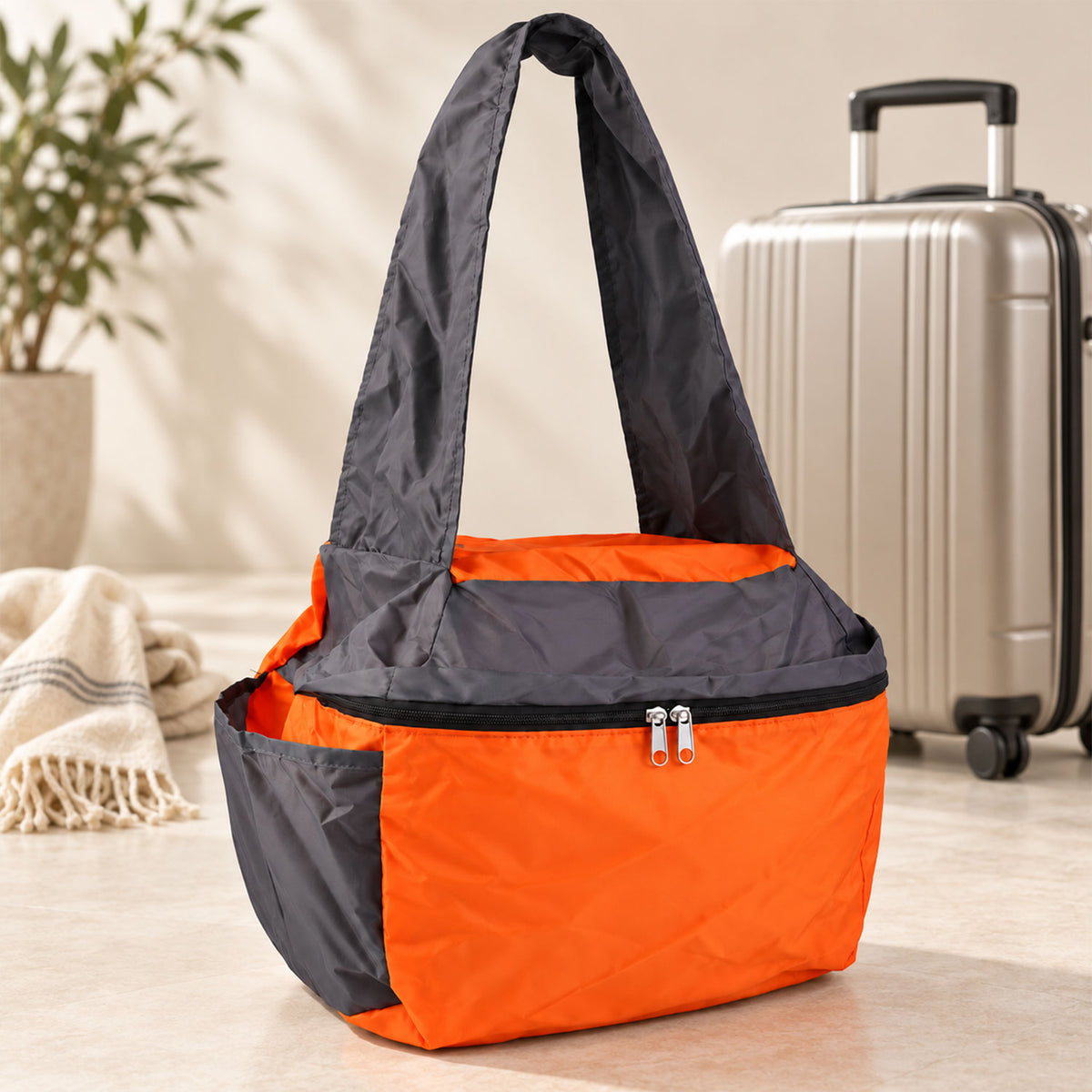 Travel tote bag features and use - view 05