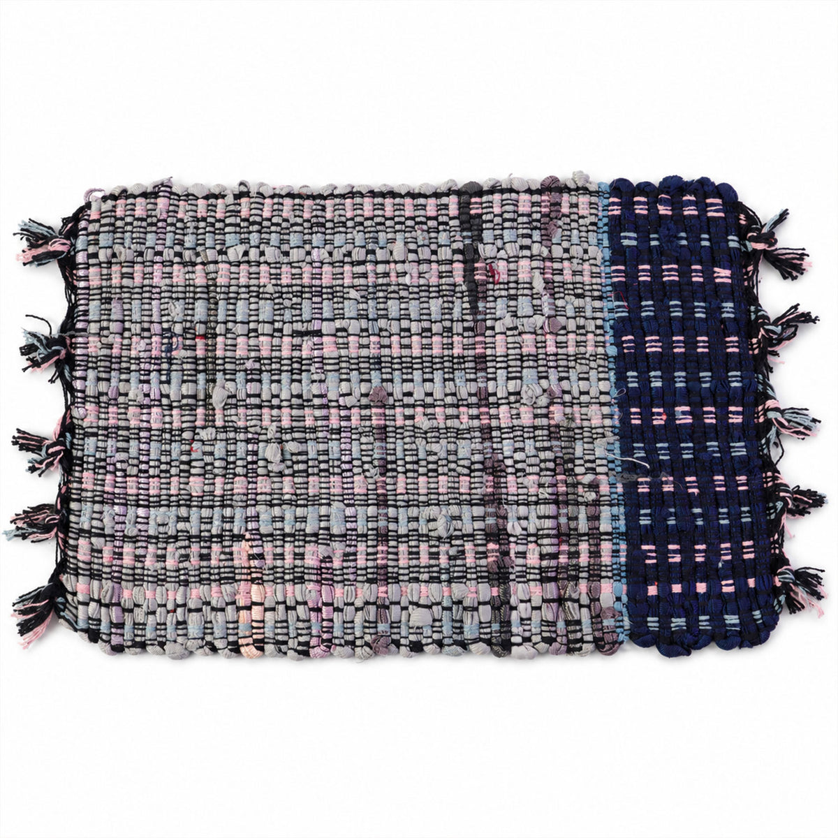 Textured woven floor mat with tassel edges - view 07